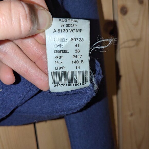 Geiger Boiled Wool Purple Cardigan Sweater Jacket Button Womens Size 38 Med / Lg - Picture 8 of 12